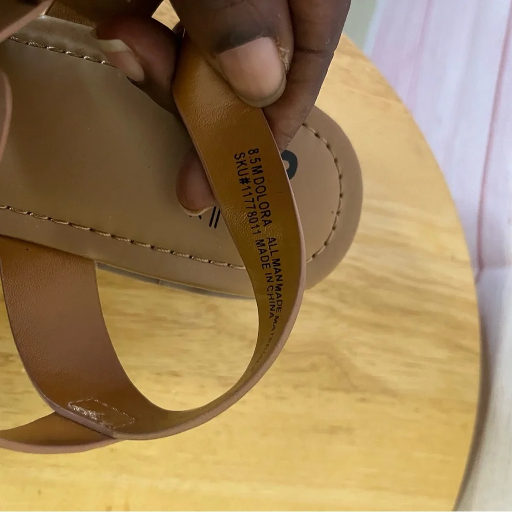 SM New‎ York Dolora Tan Sandals Size 8.5